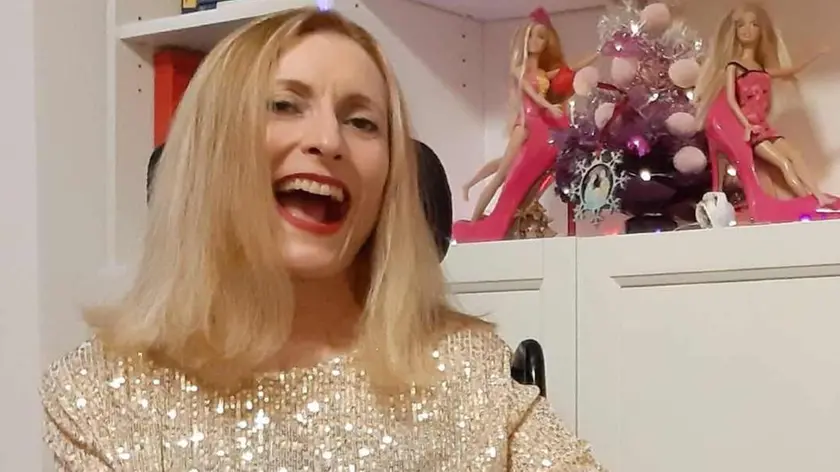 Una foto di Martina Oppelli, la donna di 49 anni, triestina, che ha scelto di morire in Svizzera