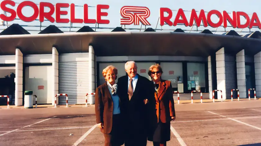 Giuseppe Ramonda con le sorelle