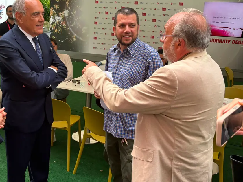 Alberto Trentini, al centro, insieme a Ottavia Piccolo, Alberto Barbera e Beppe Giulietti