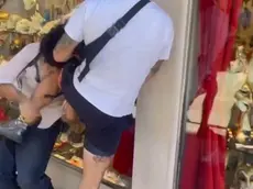 In città cresce lo scontro politico sul fenomeno degli influencer del decoro.