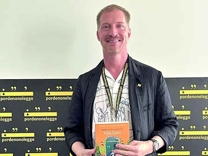 Lo scrittore premio Pulitzer Andrew Sean Greer