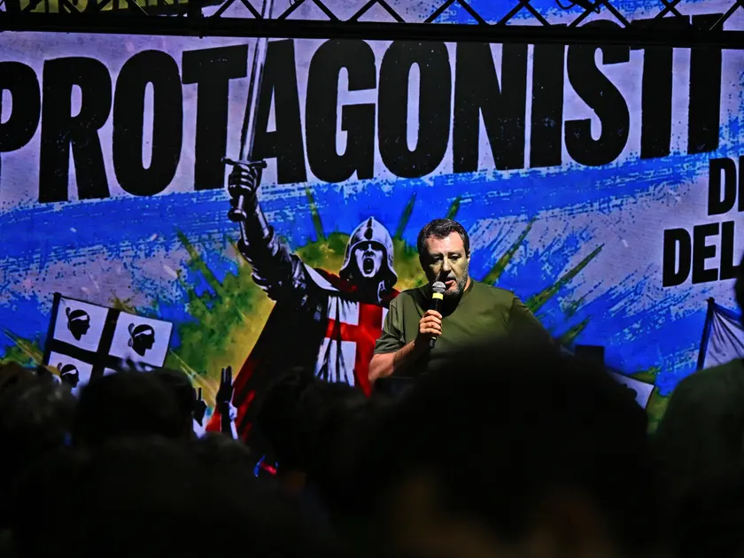 Pontida, la sfida di Salvini tra governatori del Nord e fronda interna