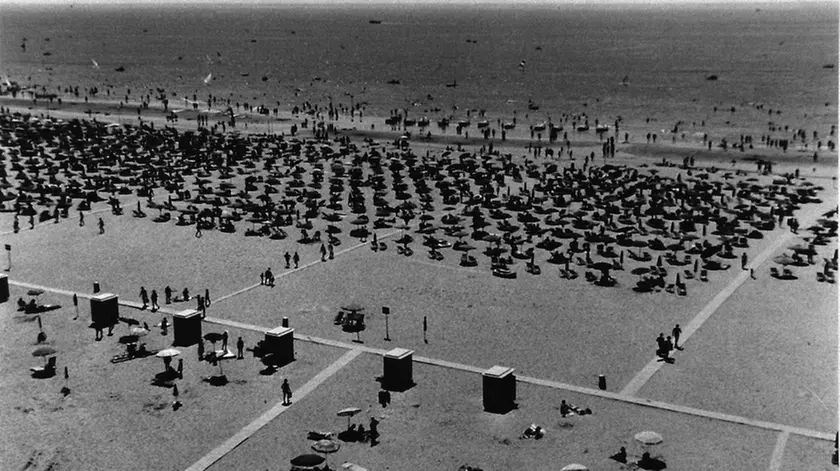 La spiaggia di Bibione negli anni Settanta