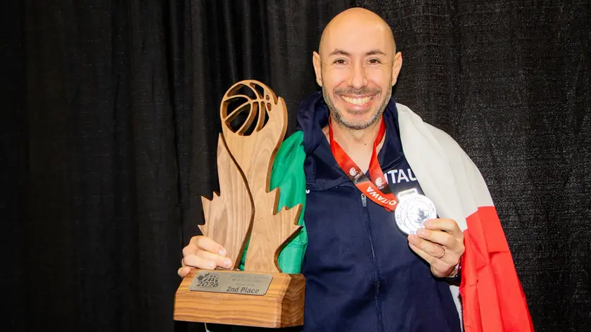 Fabio Castellucci con la medaglia