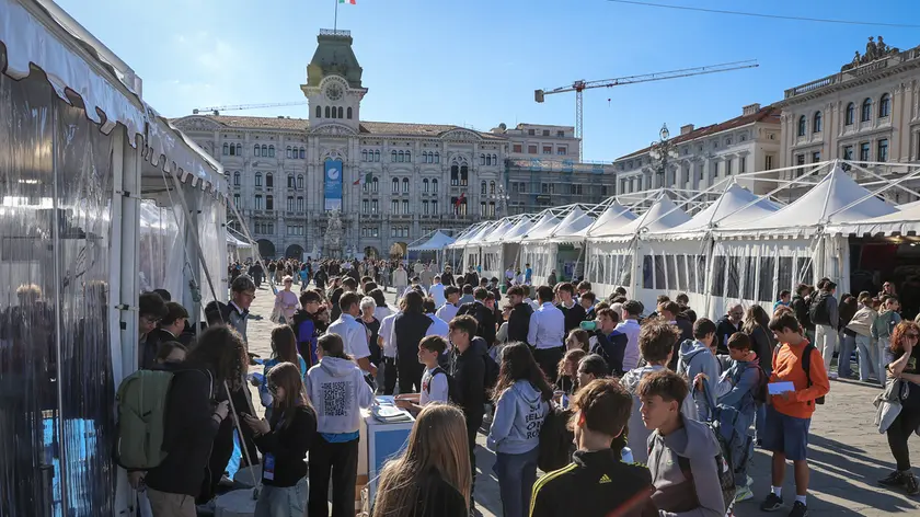 La folla in piazza Unità per Trieste Next 2026 (foto Andrea Lasorte)