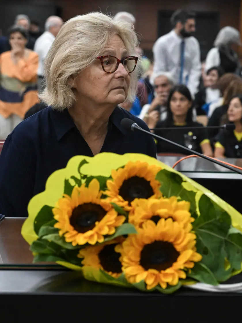 Paola Deffendi e Claudio Regeni in aula prima della sentenza per la morte del figlio Giulio Regeni