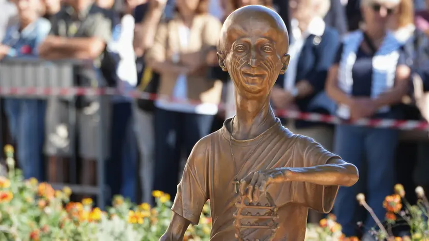 La statua inaugurata a Bassano del Grappa