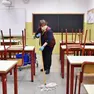 Tra le mansioni citate la pulizia di cucine e bagni