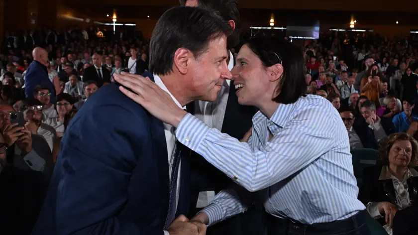 Giuseppe Conte ed Elly Schlein