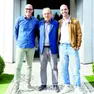 L'imprenditore Mauro Budai, al centro, con i figli Nicola e Marco