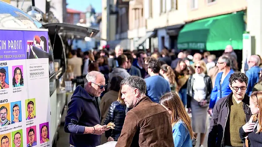 Un’immagine di Udine durante Ein Prosit