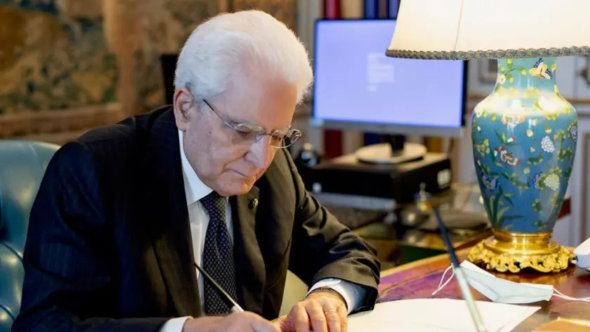 Mattarella: «Nessun lavoro può mettere in pericolo la vita di chi lo svolge»