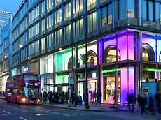 La vetrina di Benetton a Oxford street a Londra