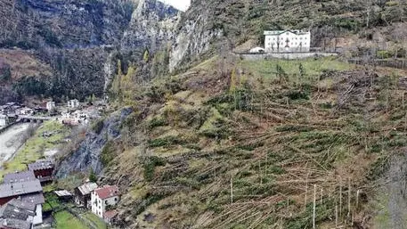 I danni causati della tempesta Vaia nella zona di Alleghe e Caprile (Belluno)