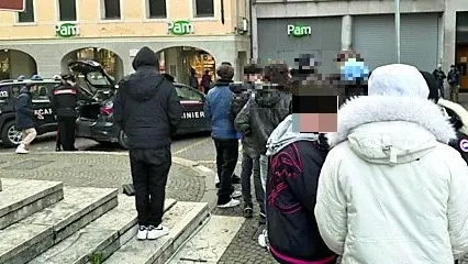 Un gruppo di maranza