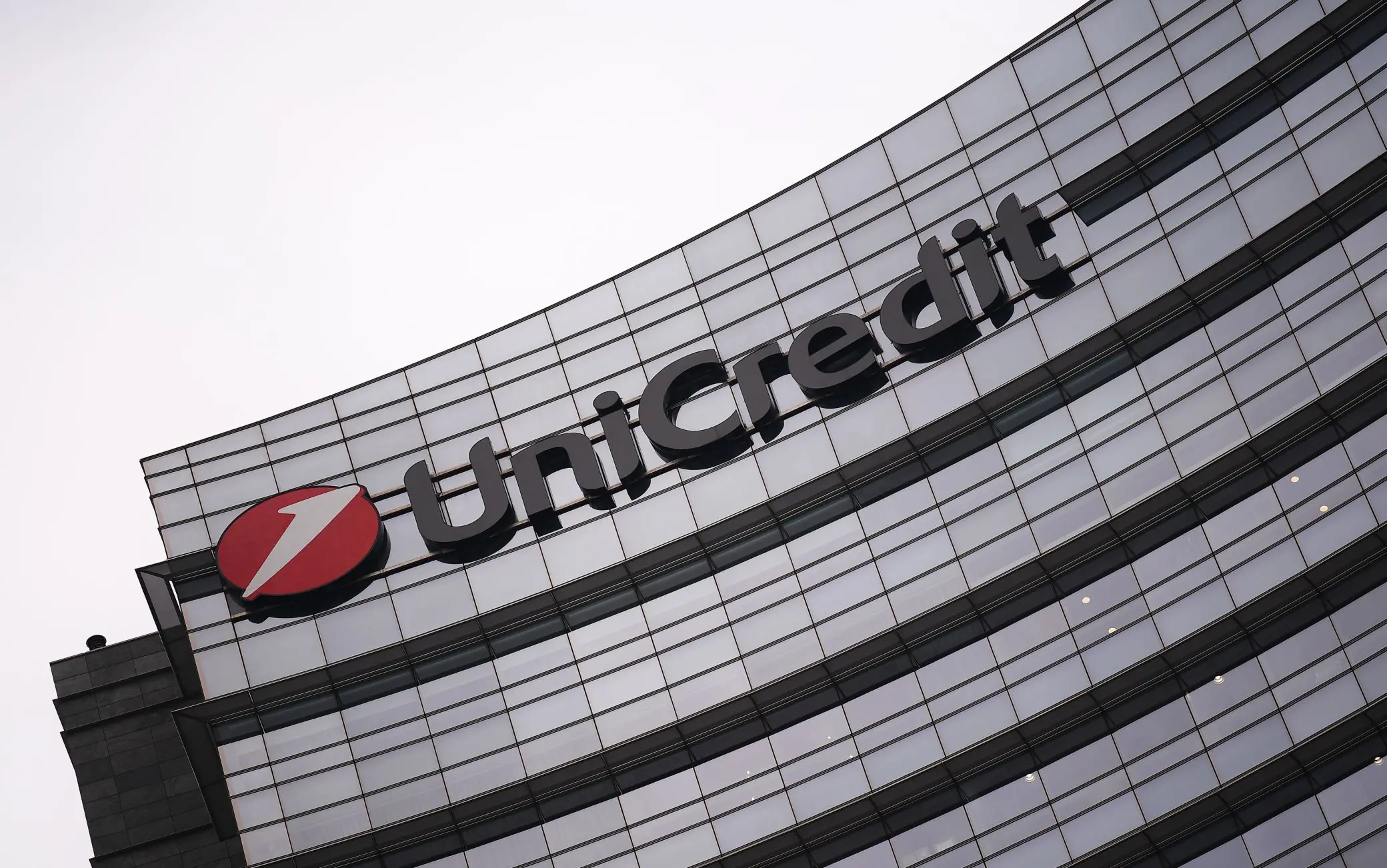 The Unicredit logo on the Unicredit tower is pictured in Milan on November 7, 2017. / AFP PHOTO / MARCO BERTORELLO (Photo credit should read MARCO BERTORELLO/AFP via Getty Images)