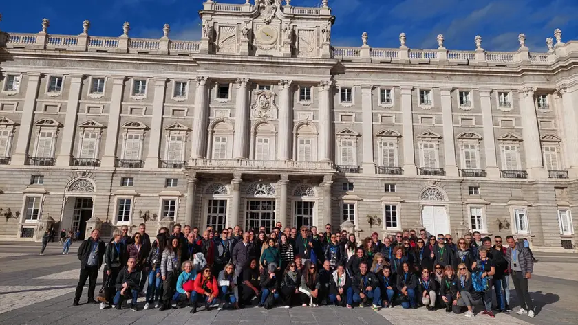 Foto ricordo della gita a Madrid del team Gervasoni