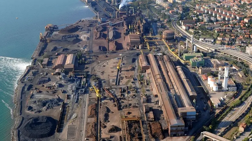 Una foto dall’alto del comprensorio occupato dalla Ferriera di Servola