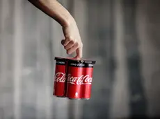 Il nuovo packaging ecologico di Coca-Cola