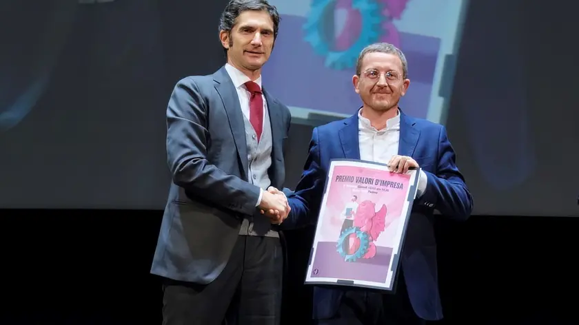 Tommaso Ebhardt premiato da Leopoldo Destro