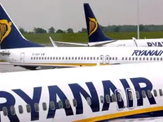 (FILE) A file picture dated 10 May 2007 shows a Ryanair planes at Dublin airport in Dublin, Ireland. Irish budget carrier Ryanair revised upward its full-year profit forecast 02 February 2015, citing lower fuel costs and higher passenger numbers. This is the fourth time the no-frills airline has upped its profit outlook for the fiscal year, which ends in March. Ryanair, which this year marks the 30th anniversary of its founding, now expects to earn 840 million euros to 850 million euros (951 million dollars to 962 million dollars) in annual profit. In May, it had estimated profit at 580 million to 620 million euros. The fall in oil prices is expected to contribute to a 5-per-cent reduction in costs, Ryanair said. EPA/ANDY RAIN