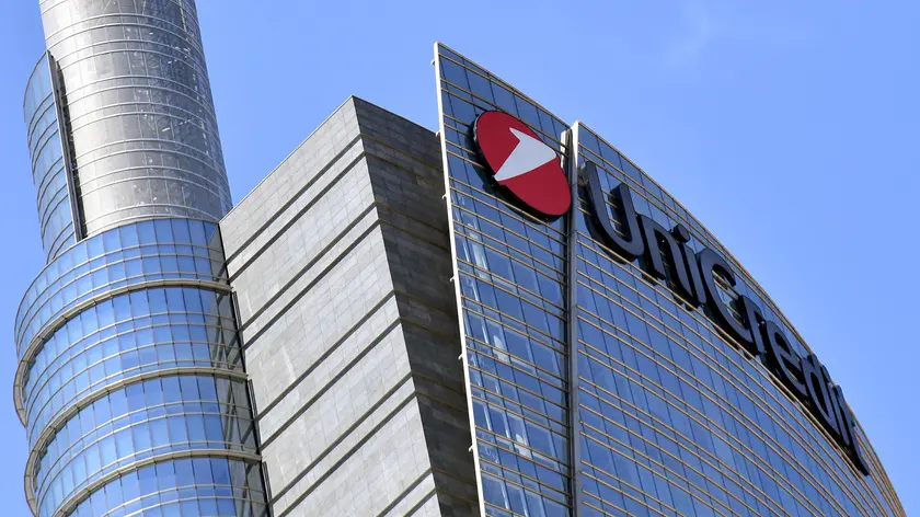 Il palazzo dell'Unicredit a Milano, 17 luglio 2017. ANSA/DANIEL DAL ZENNARO