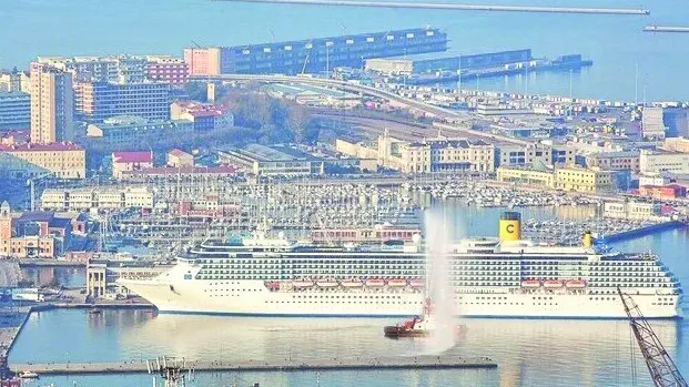 Nave da crociera a Trieste
