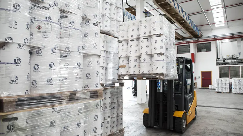 Magazzinaggio alla Taka