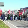 Una manifestazione degli operai Speedline a Santa Maria di Sala