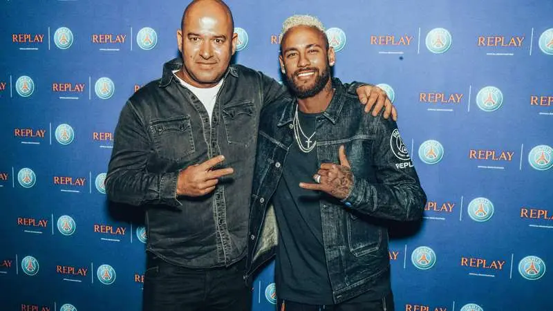 Matteo Sinigaglia e Neymar