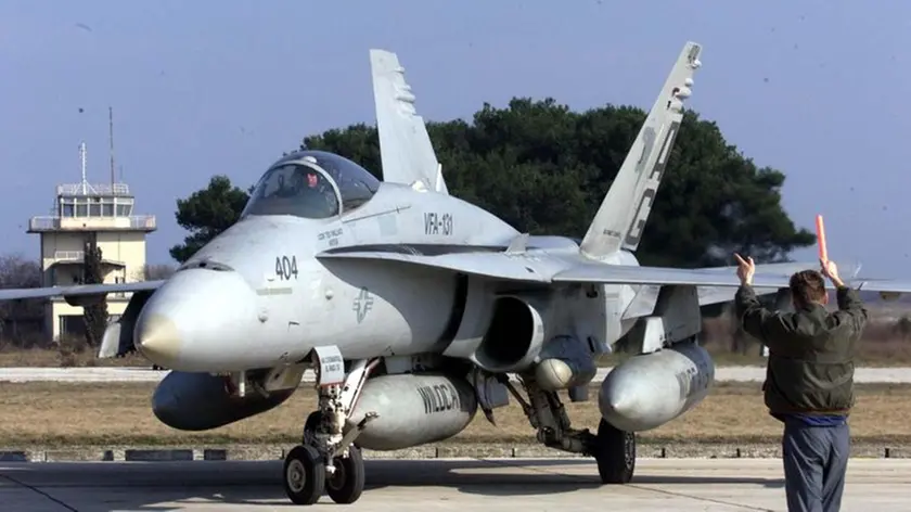 Una manovra all’aeroporto militare di Altura in una foto d’archivio