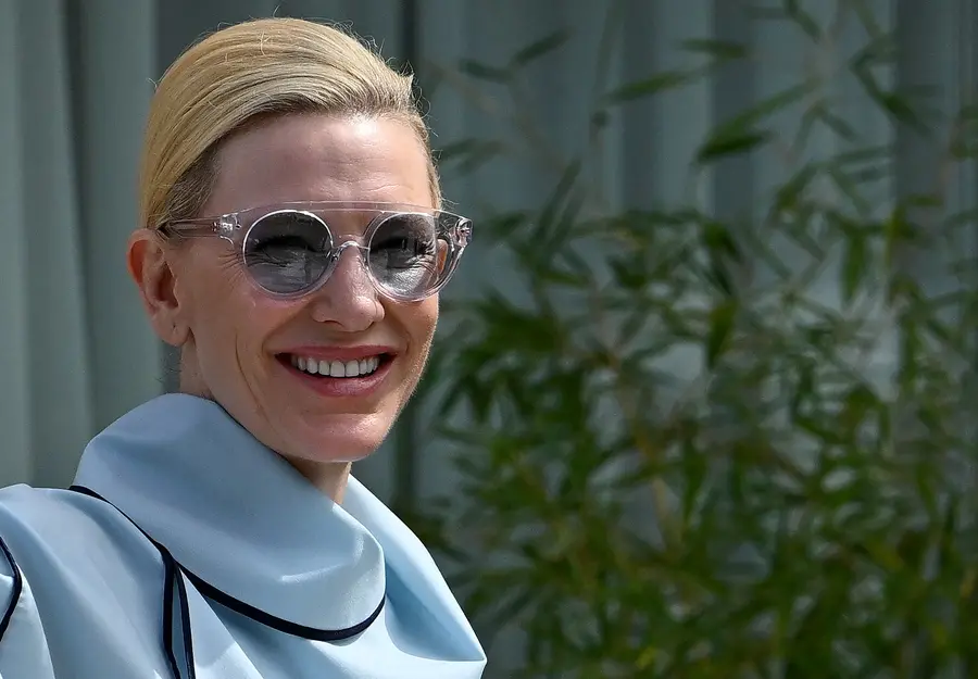 epa10151831 Australian actress Cate Blanchett arrives at the Lido Beach for the Venice International Film Festival, in Venice, Italy, 01 September 2022. The 79th edition of the Venice Film Festival runs from 31 August to 10 September 2022. EPA/ETTORE FERRARI