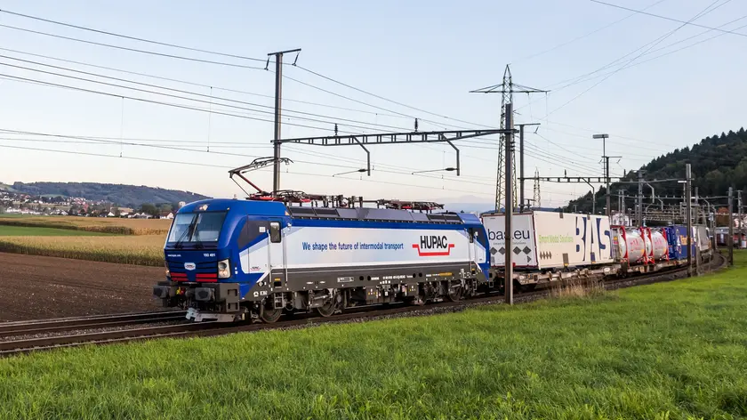 Un treno di Hupac dal sito del gruppo svizzero