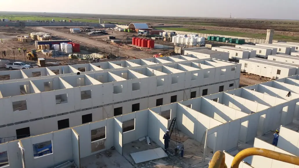 La costruzione del campo base in Iraq