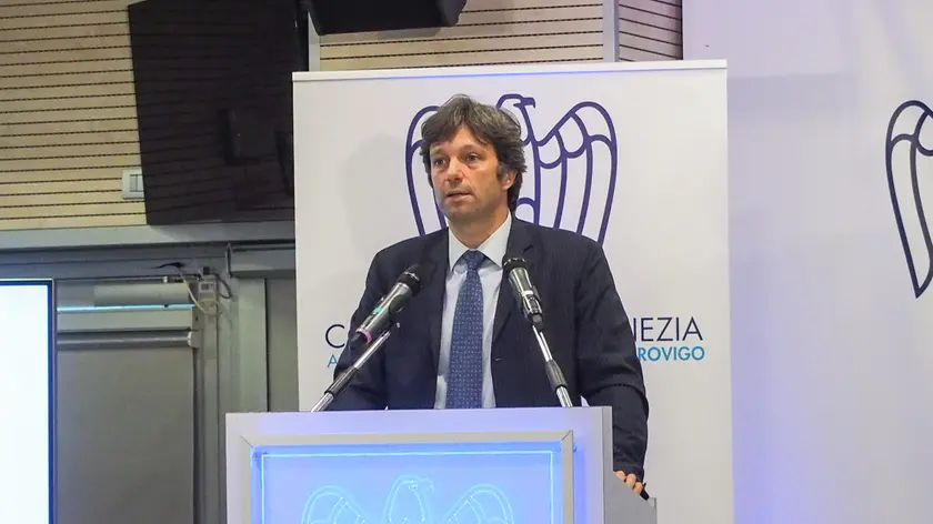 Fotoagenzia Candussi / Furlan / Centro Vega , Mestre / Assemblea generale confindustria Venezia e Rovigo, nella foto Zoppas