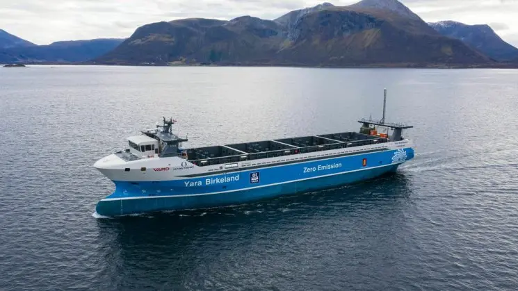 La Yara Birkeland in navigazione (Vard)