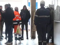Gli operai della ferriera al voto (Bruni)