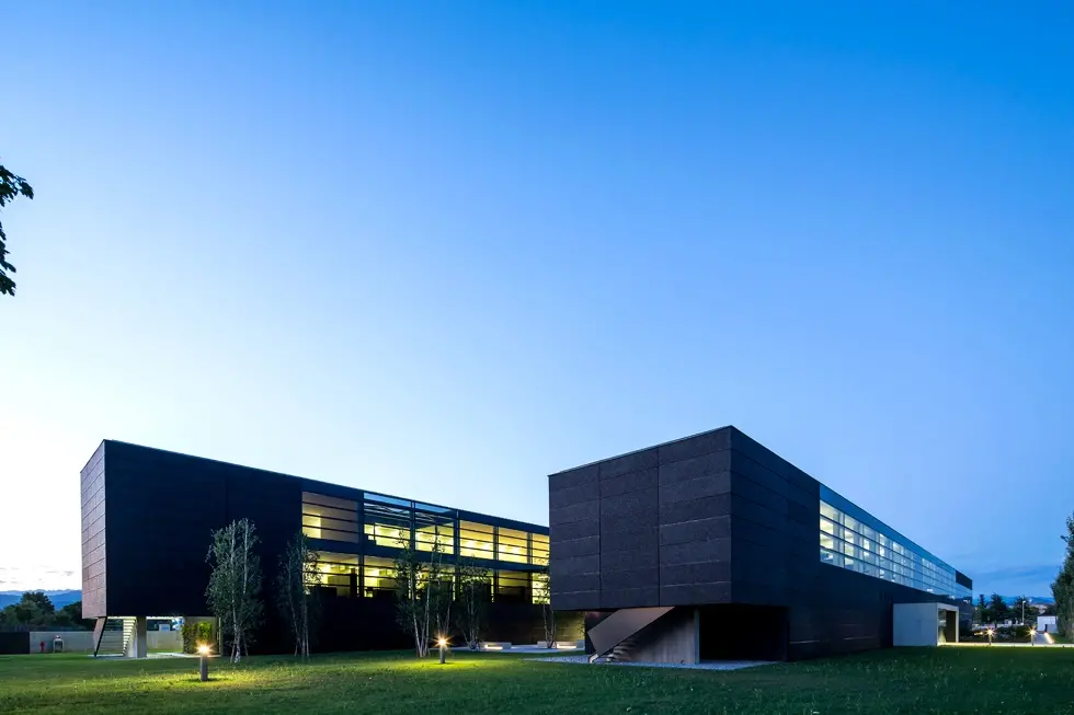 Il quartier generale di Faber firmato Geza