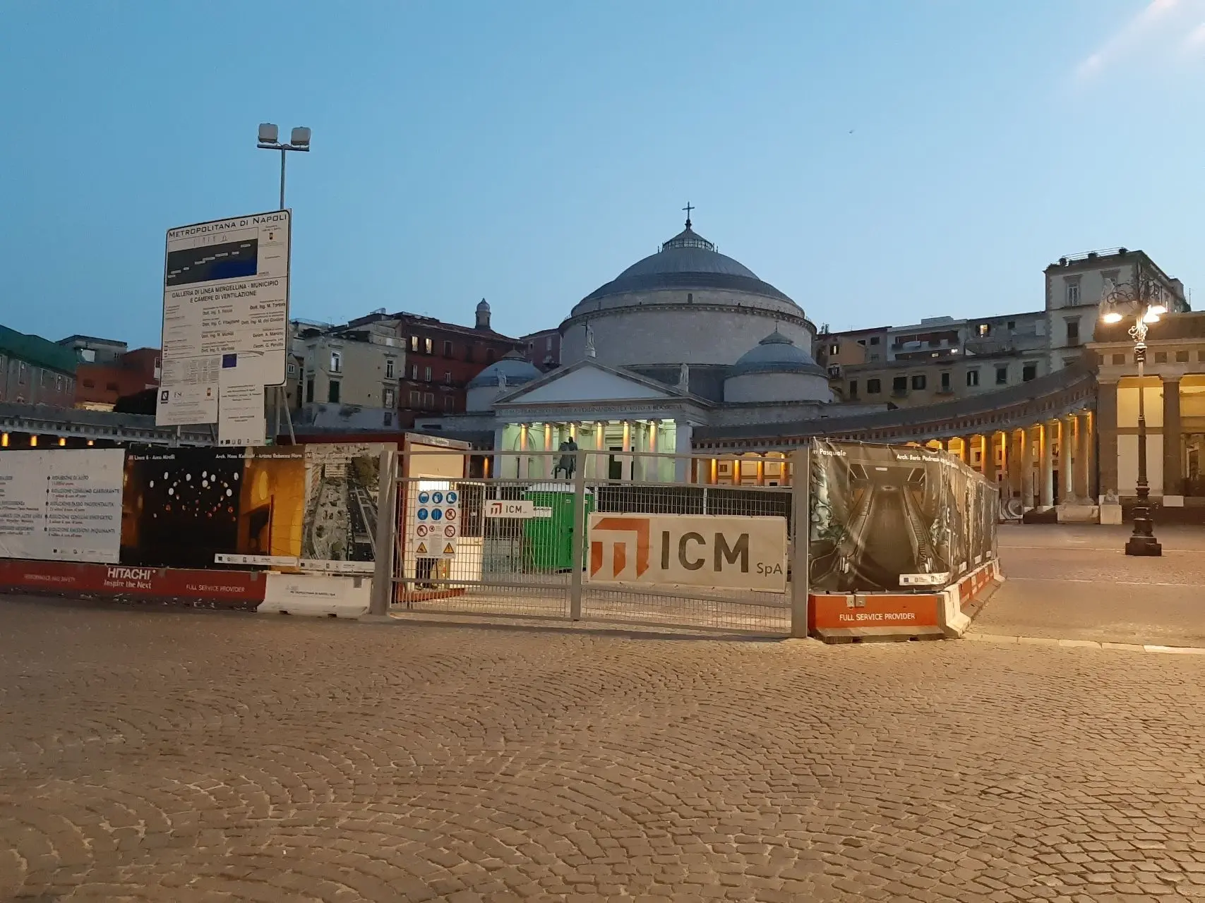 Il cantiere in piazza del Plebiscito