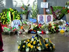 Il 4 ottobre 2019 gli agenti Pierluigi Rotta e Matteo Demenego vennero uccisi da Alejandro Augusto Stephan Meran. Il dolore della città nelle foto di Bruni, Lasorte e Silvano che scattate nell’atrio della Questura e ai funerali