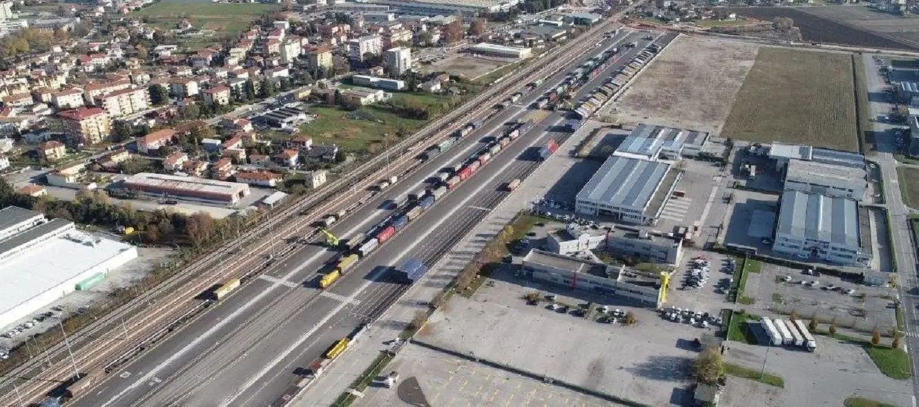 Lo scalo ferroviario all'Interporto Pordenone