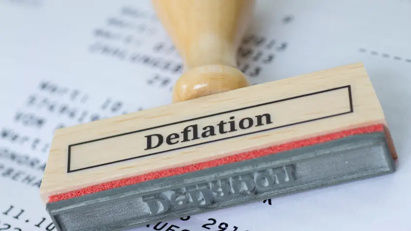 Deflation, cash value, increase, capital market, capital markets, monetary market, stability, EZB, cash value, development, stamp, symbol, decline, pr...