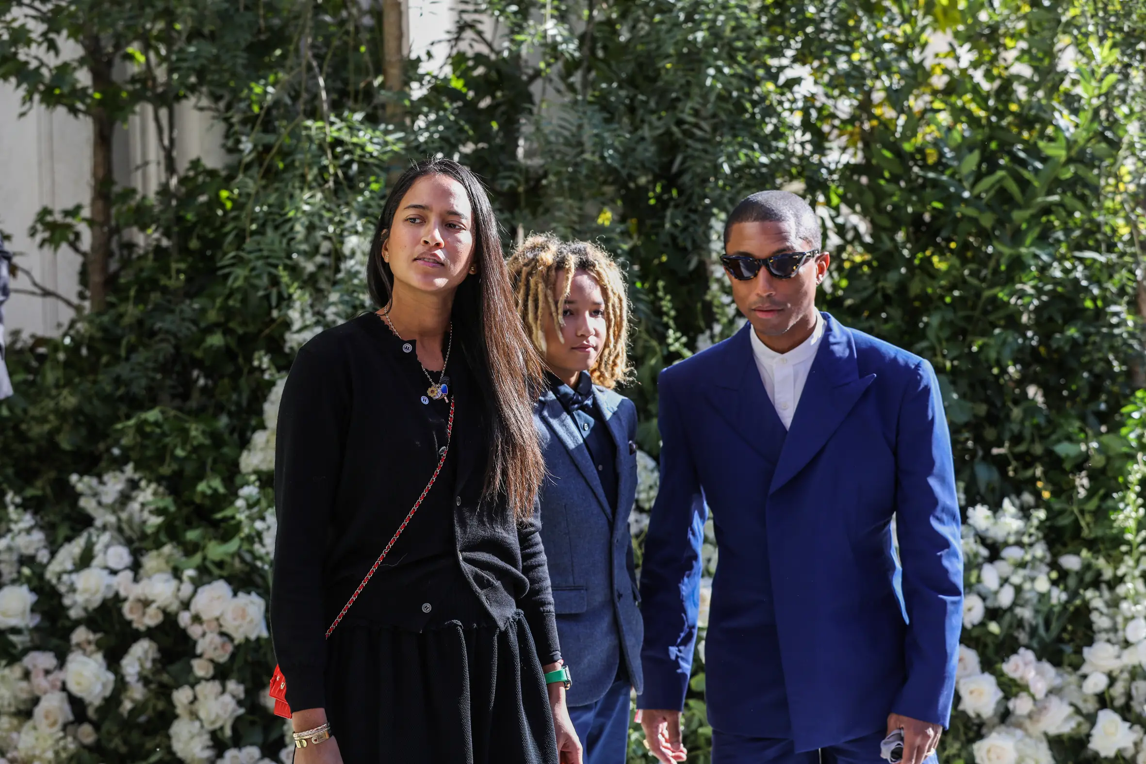 Il cantante Pharrell Willliams con la moglie Helen e il figlio