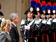 Meloni e Golob nel piazzale interno a palazzo Chigi