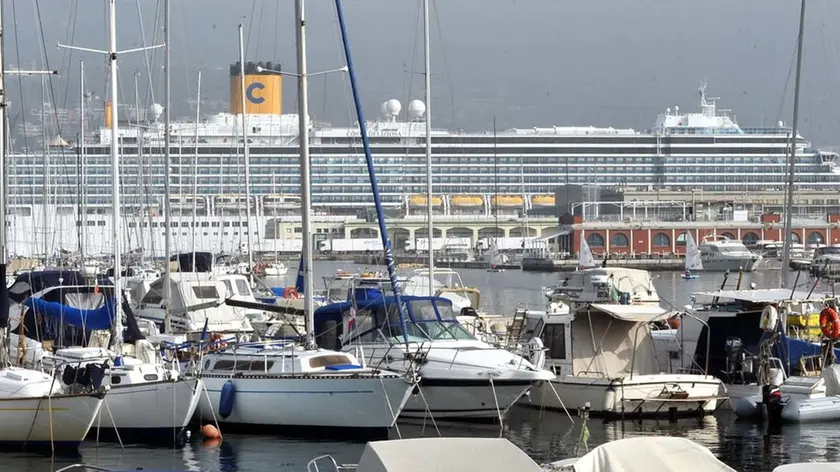 Foto BRUNI 12.11.2017 Nave Costa Deliziosa alla Marittima