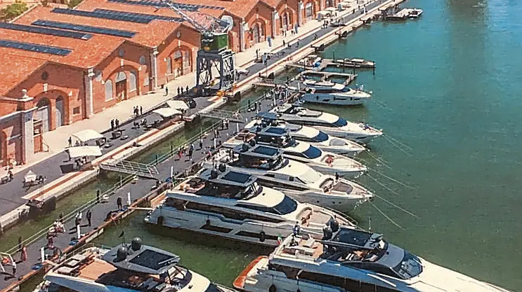 Gli Yacht Ferretti al Salone del 2019 nel bacino dell’Arsenale