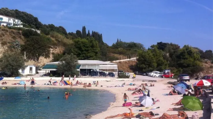 Uno scorcio della spiaggia di Kašjuni, vicino a Spalato