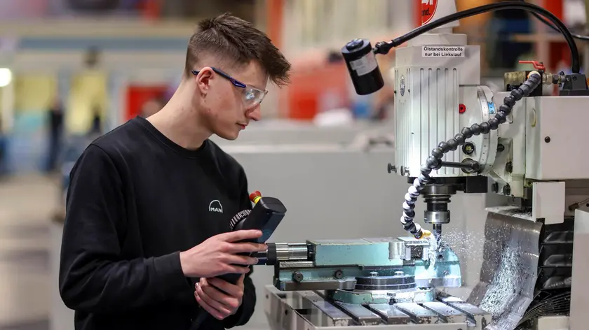Trainees in metalworking professions, MAN Energy Solutions, Oberhausen, North Rhine-Westphalia, Germany