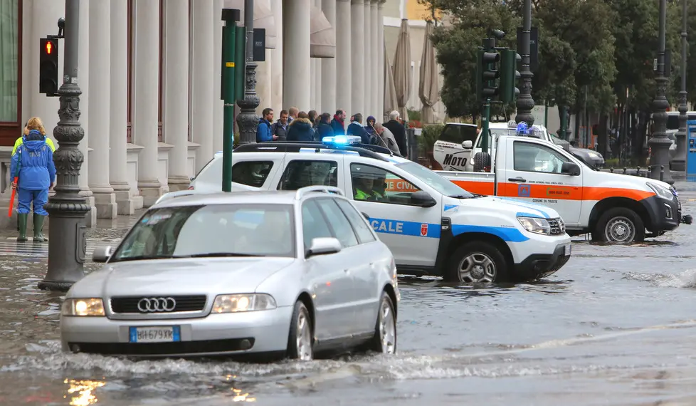 Lasorte Trieste 13/11/19 - Rive, Alta Marea, Acqua Alta