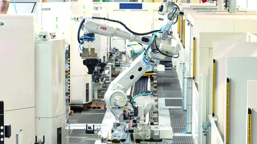 La linea robotizzata dello stabilimento della Siap di Maniago, stabilimento del gruppo Carraro